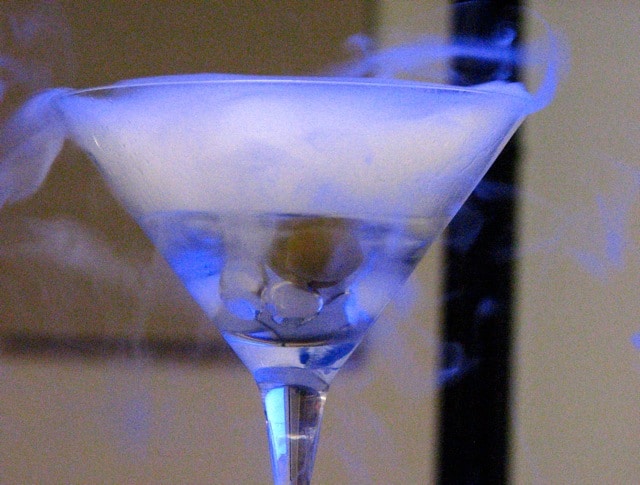 dry_ice_martini_cu